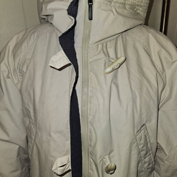 TAHARI Off White Hooded Down Winter Coat Ladies Medium - Picture 9 of 9